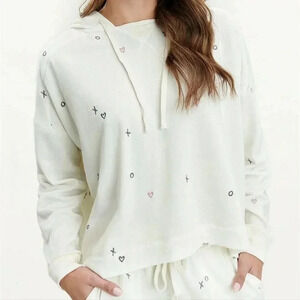 Splendid Embroidered Heart XO Snowland Ivory Hoodie Sweatshirt Oversized Small